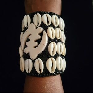 "Gye Nyame" Cowrie Shell Oversized Expandable Cuff Bracelet
